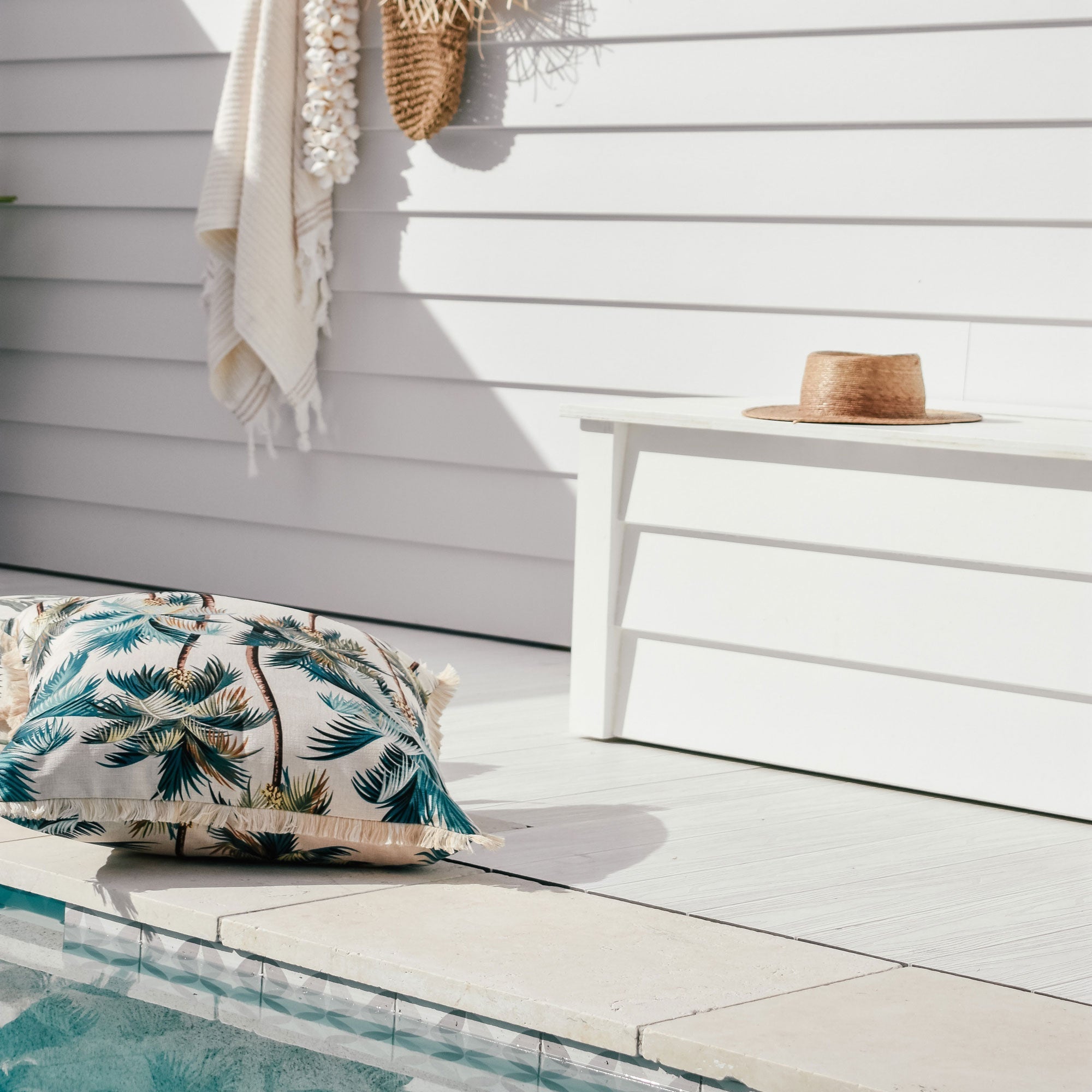 NNEDSZ Cushion Cover-Coastal Fringe Natural-Palm Trees Natural-60cm x 60cm